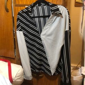 Black white mismatch striped button collar shirt